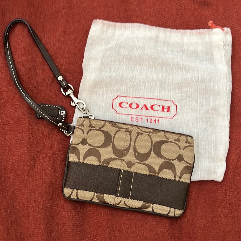 Coach zipper pouch/wallet